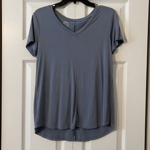 Maurices v neck tee